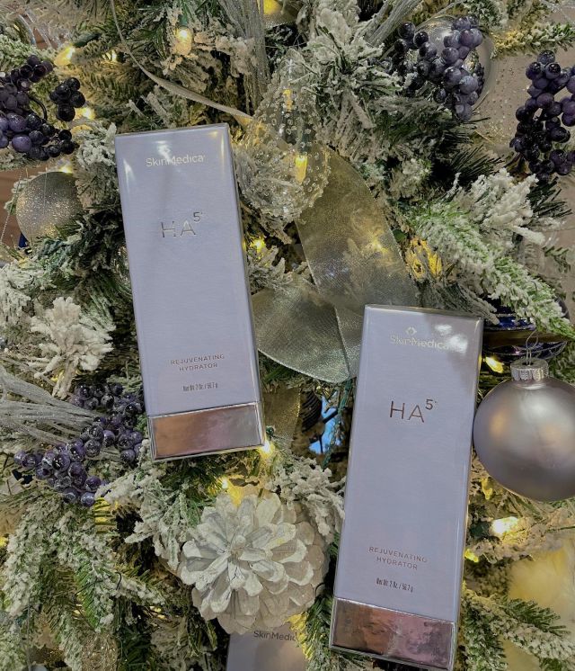It is time to SPLURGE on your favorite SkinMedica products! 
-
Buy 2, Get 1 FREE - TNS Advanced + or HA5 

Tap the link in our bio and start your holiday shopping now! 🛒✨✔️🤍 Or come visit us in the skincare boutique! 

#SkinMedica